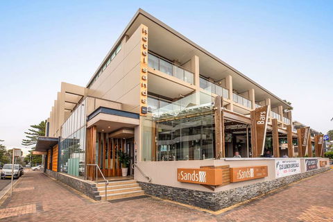Narrabeen Sands Hotel By Nightcap Plus - Accommodation Great Ocean Road 1