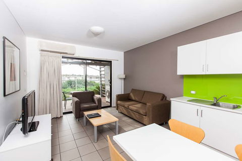 Majestic Oasis Apartments - Accommodation Great Ocean Road 2