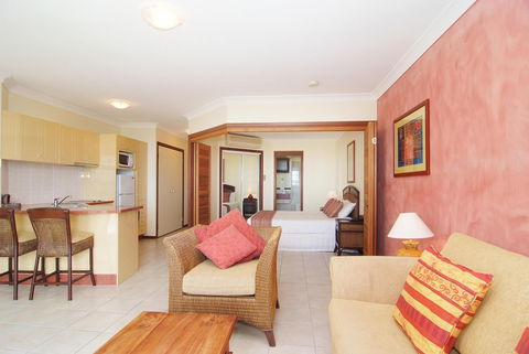 At Waters Edge Resort - Accommodation Great Ocean Road 2