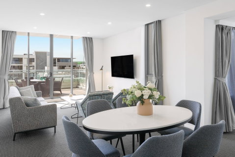 Meriton Suites Zetland - Accommodation Great Ocean Road 12