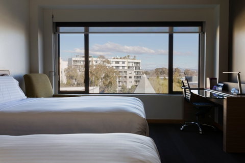 Crowne Plaza Canberra - Accommodation Great Ocean Road 4