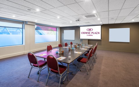 Crowne Plaza Canberra - Accommodation Great Ocean Road 8