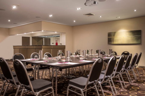 Crowne Plaza Canberra - Accommodation Great Ocean Road 10