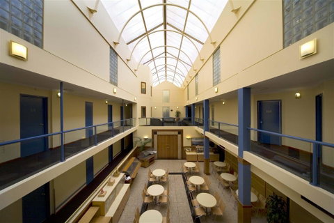 Capital Executive Apt Hotel Canberra - Accommodation Great Ocean Road 1
