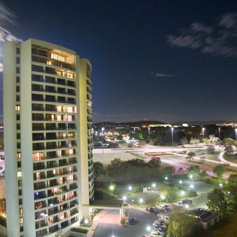 BreakFree Capital Tower - Accommodation Great Ocean Road 0