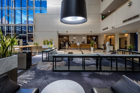 Crowne Plaza Canberra - Accommodation Great Ocean Road 2