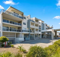 Quality Suites Pioneer Sands - Accommodation Great Ocean Road