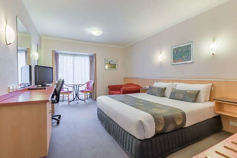 Waverley International Hotel - Accommodation Great Ocean Road 0