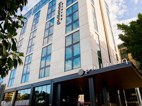 Pullman Sydney Airport Hotel - Accommodation Great Ocean Road 0