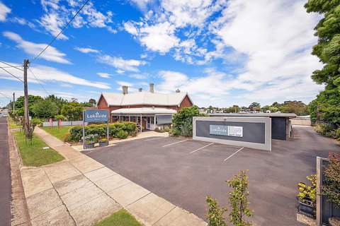 Hamilton Lakeside Motel - Accommodation Great Ocean Road 3