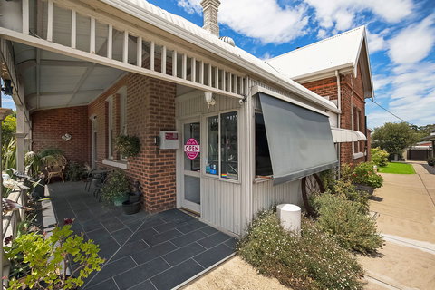 Hamilton Lakeside Motel - Accommodation Great Ocean Road 4