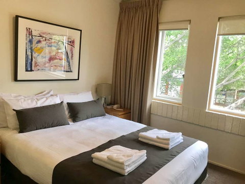 DressCircle Apts - Archer St - Accommodation Great Ocean Road 0