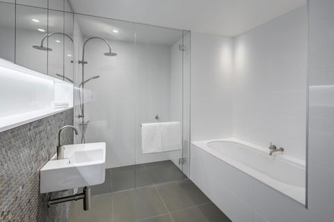 Vibe Hotel Canberra - Accommodation Great Ocean Road 32