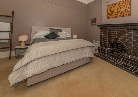 The Tudor House - Accommodation Great Ocean Road 12