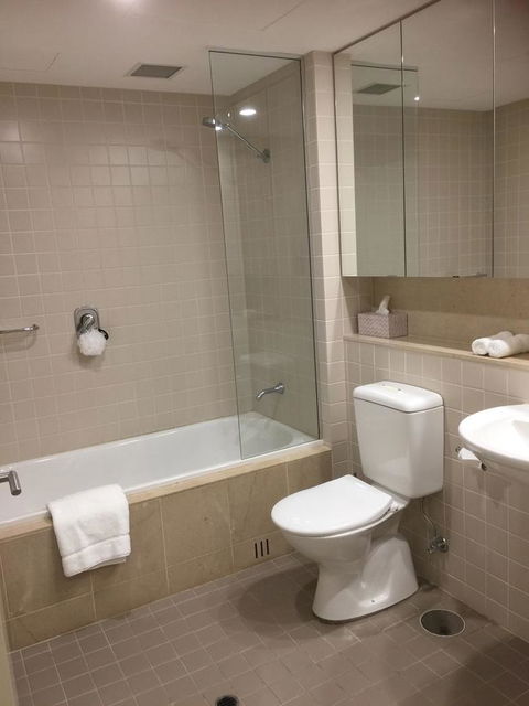 Beachside Luxury Getaway In Glenelg - Accommodation Great Ocean Road 12