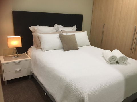Beachside Luxury Getaway In Glenelg - Accommodation Great Ocean Road 9