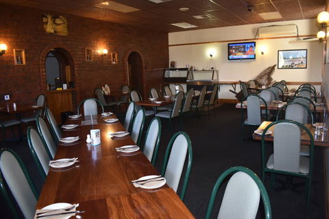 Commercial Hotel Morgan - Accommodation Great Ocean Road 6