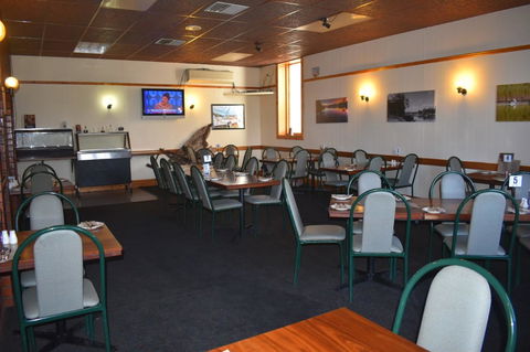 Commercial Hotel Morgan - Accommodation Great Ocean Road 7