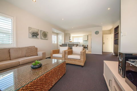Pacific Blue 278-265 Sandy Pt Rd- Dual Key Access, Wifi, Linen And Air Conditioning - Accommodation Great Ocean Road 5