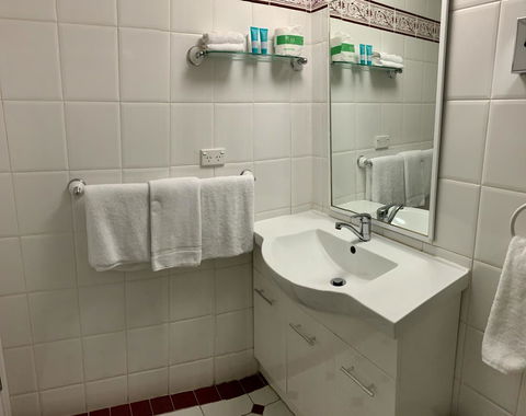 Ensenada Motor Inn And Suites - Accommodation Great Ocean Road 6