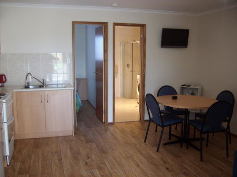Jacko's Holiday Cabins - Accommodation Great Ocean Road 3