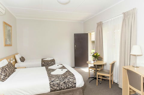 Bathurst Motor Inn - Accommodation Great Ocean Road 24