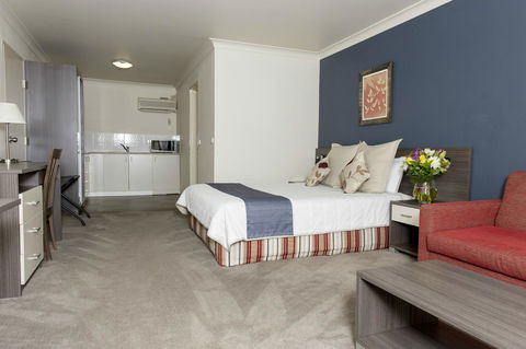 Bathurst Motor Inn - Accommodation Great Ocean Road 11