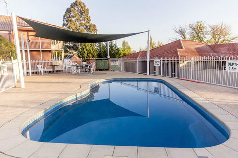 Bathurst Motor Inn - Accommodation Great Ocean Road 5
