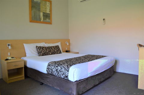 Bathurst Motor Inn - Accommodation Great Ocean Road 25