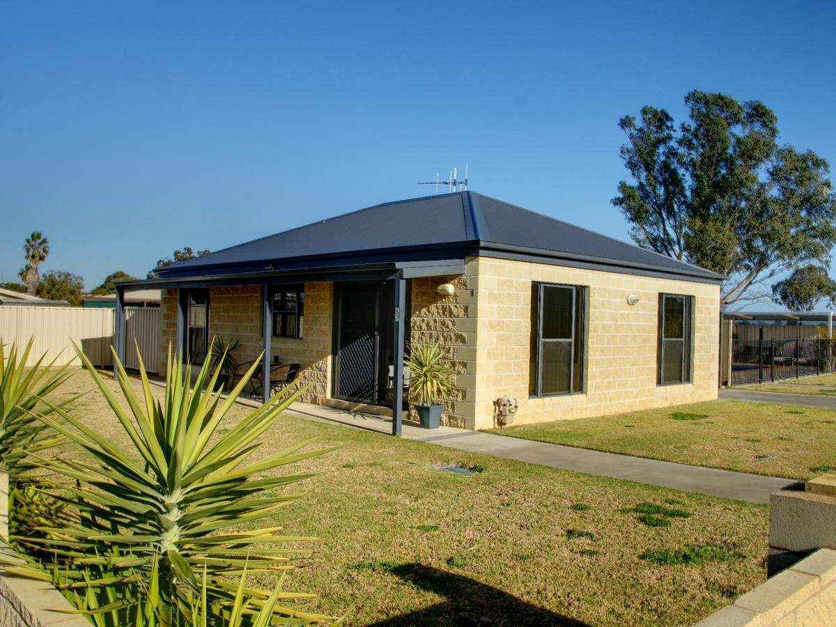 Moulamein NSW Accommodation Great Ocean Road