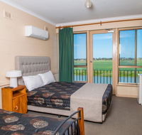 Tailem Bend Riverside Hotel