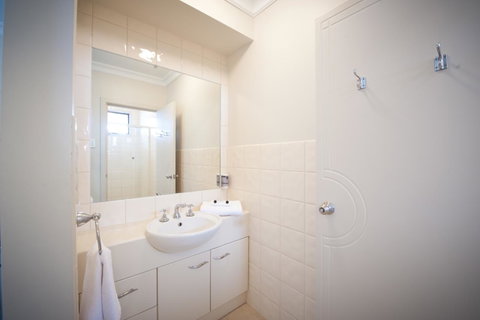The Bluff Resort Apartments - Accommodation Great Ocean Road 43