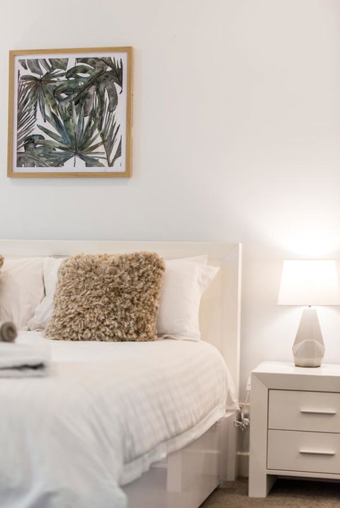 Beachside Luxury & Comfort, Ocean Views In Glenelg - Accommodation Great Ocean Road 13