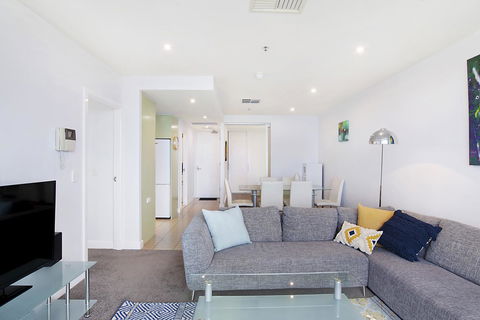 Beachside Luxury & Comfort, Ocean Views In Glenelg - Accommodation Great Ocean Road 10