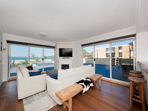 Ramada Resort By Wyndham Shoal Bay - Accommodation Great Ocean Road 11