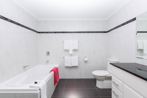 Ramada Resort By Wyndham Shoal Bay - Accommodation Great Ocean Road 33