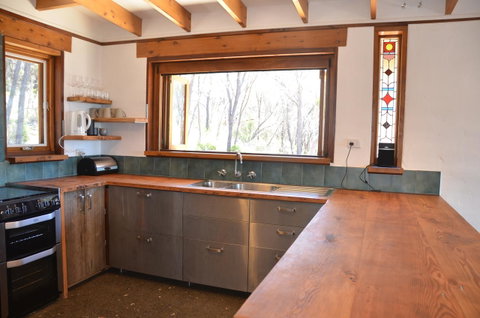 Of Stone & Wood Guesthouse - Accommodation Great Ocean Road 10