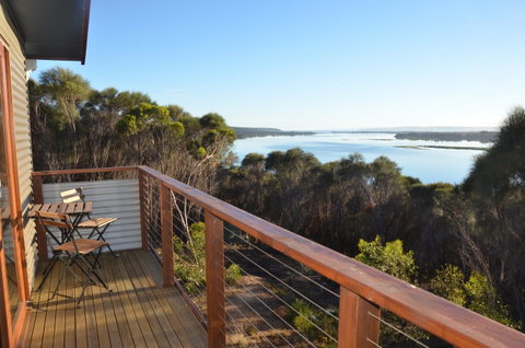 Of Stone & Wood Guesthouse - Accommodation Great Ocean Road 2