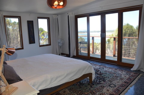 Of Stone & Wood Guesthouse - Accommodation Great Ocean Road 12