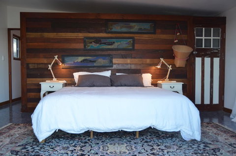 Of Stone & Wood Guesthouse - Accommodation Great Ocean Road 11