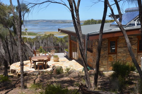 Of Stone & Wood Guesthouse - Accommodation Great Ocean Road 25