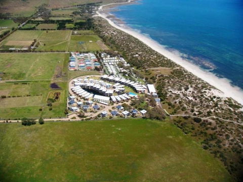 South Shores Trevally Villa 92 - South Shores Normanville - Accommodation Great Ocean Road 3