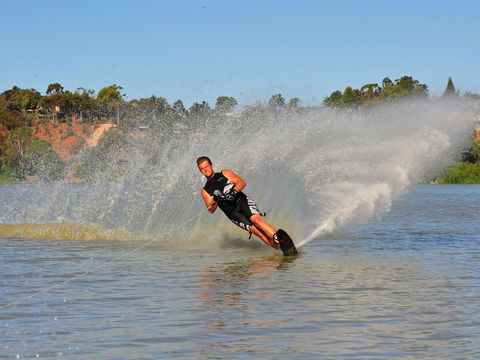 Echo Holiday Parks - Renmark - Accommodation Great Ocean Road 6