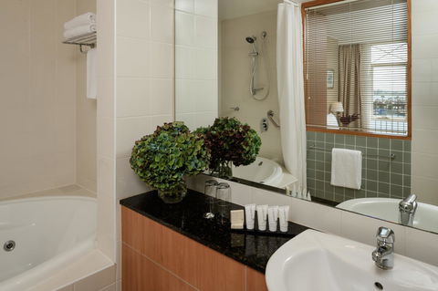 Rydges Newcastle - Accommodation Great Ocean Road 15