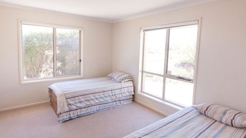 Golfers Paradise (18th Tee) - 52 Huntingdale Drive - Accommodation Great Ocean Road 1