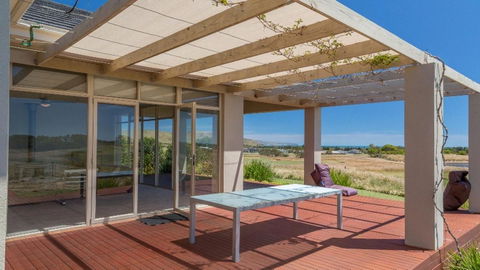 Golfers Paradise (18th Tee) - 52 Huntingdale Drive - Accommodation Great Ocean Road 5
