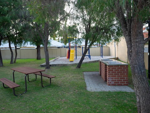 FortyOne - Oceanside Retreat Busselton - Accommodation Great Ocean Road 41