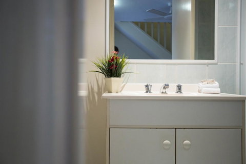 Byron Central Apartments - Accommodation Great Ocean Road 2
