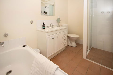 Stay In Mudgee The Grove, The Church, And Premium Private Homestead - Accommodation Great Ocean Road 16