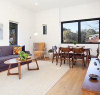 Stylish Apartment With Garage Near Bondi Beach - Accommodation Great Ocean Road